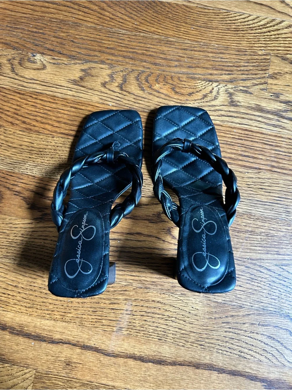 Jessica Simpson Black Quilted Braided Block Heel Sandals Size 8 Thong Sandal
